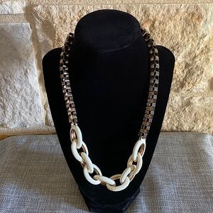 Chunky Chain Link Necklace